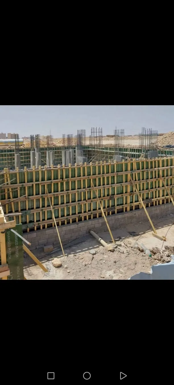 إنشاء أسوار وملاحق